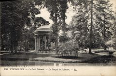 CPA Versailles Le Petit Trianon Le Temple de l'Amour 