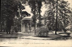 CPA Versailles Le Petit Trianon Le Temple de l'Amour 