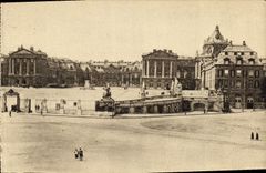 CPA Versailles Facade du Chateau 
