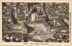 CPA Dijon Hotel de Ville et Notre Dame 
