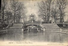 CPA Dijon Cascade de la Place Darcy 