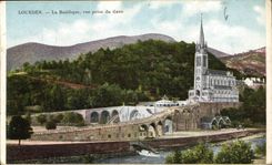 CPA Lourdes La Basilique vue prise du Gave 