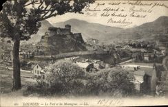 CPA Lourdes Le Fort et les Montagnes 