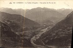 CPA Lourdes La Vallee d'Argeles Vue prise du Pic du Jer 
