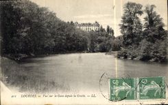 CPA Lourdes Vue sur le Gave depuis la Grotte 