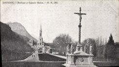 CPA Lourdes Basilique et Calvaire Breton 