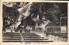 CPA Lourdes La Grotte Miraculeuse 