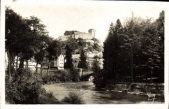 CPA Lourdes Le Chateau Fort et le Gave 