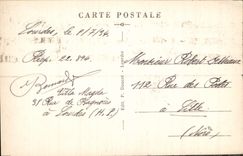 CPA Lourdes La Basilique et la Vierge Couronnee 