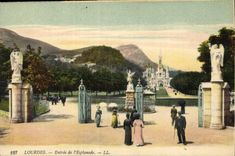 CPA Lourdes Entree de l'Esplanade 