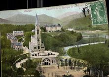 CPA Lourdes Ensemble de la Basilique 