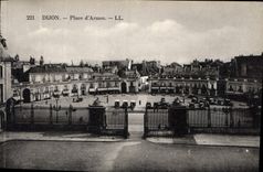 CPA Dijon Place d'Armes 