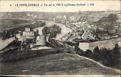 CPA Le Petit Andely Vue sur la Ville et le Chateau Gaillard 