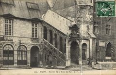 CPA Dijon Escalier de la Tour de Bar 