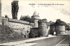CPA Fougeres La Porte Notre Dame 
