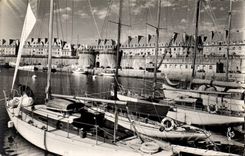 CPA Saint Malo Bassin des Yachts et la Grande Porte Bateaux