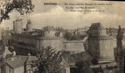 CPA Fougeres Un vieux chateau flanque de vieilles tours 