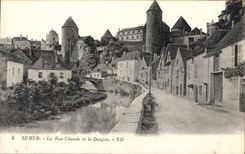 CPA Semur La Rue Chaude et le Donjon 