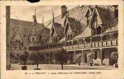 CPA Beaune Cour d'Honneur de l'Hostel Dieu 