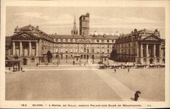 CPA Dijon L'Hotel de Ville Ancien Palais des Ducs de Bourgogne 