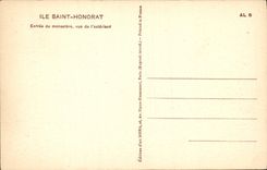 CPA Ile Saint Honorat Entree du monastere vue de l'exterieur 