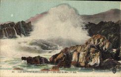 CPA Ile Sainte Marguerite Un coup de Mer 