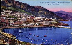 CPA Monaco Principaute Le Port et la Condamine Vue sur Monte Carlo 