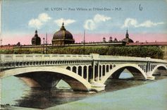 CPA Lyon Pont Wilson et l'Hotel Dieu 