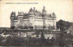 CPA Pierrefonds Le Chateau vu de la Route de Compiegne 