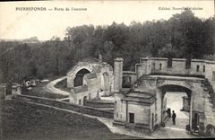 CPA Pierrefonds Porte de l'enceinte 