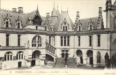 CPA Pierrefonds Le Chateau Le Beffroi 