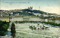 CPA Lyon Panorama de la Place Bellecour 