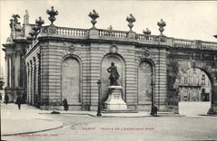 CPA Nancy Statue de L'Architecte Here 