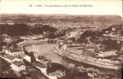 CPA Lyon Vue panoramique prise du Coteau de Saint Just 