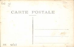 CPA Nice Le Port vu du Chateau 