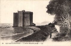 CPA Ile Saint Honorat L'Ancien Monastere fortifie 