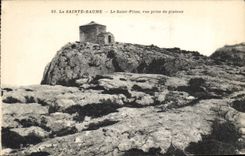 CPA La Sainte Baume Le Saint Pilon vue prise du Plateau 