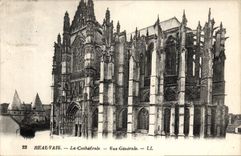 CPA Beauvais La Cathedrale vue generale 