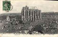 CPA Beauvais Vue sur la Cathedrale Saint Pierre 