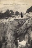 CPA Les Alpes Massif du Pelvoux Une Crevasse pic de la Pipe et Pic Coolidge 8156 m 