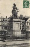 CPA Beauvais La Statue de Jeanne Hachette