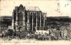 CPA Beauvais Vue generale La Cathedrale 