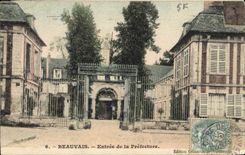 CPA Beauvais Entree de la Prefecture 