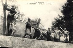 CPA Les Pyrenees Lourdes III Station De Calvaire