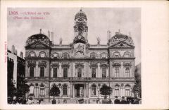 CPA Lyon l'Hotel de Ville Place des Terreaux 