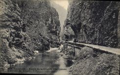 CPA Dauphine Route de la Grande Chartreuse l'Entree du Desert 