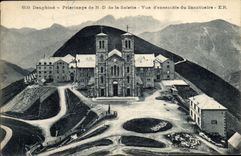 CPA Dauphine Pelerinage de ND de la Salette Vue d'ensemble du Sanctuaire 