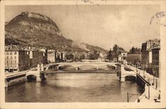 CPA Grenoble L'Isere et les Quais 