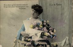 CPA De Ces fleurs agreez l'odorante avalanche Femme