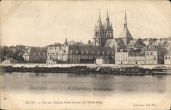 CPA Blois vue sur l'Eglise Saint Nicolas et l'Hotel Dieu 